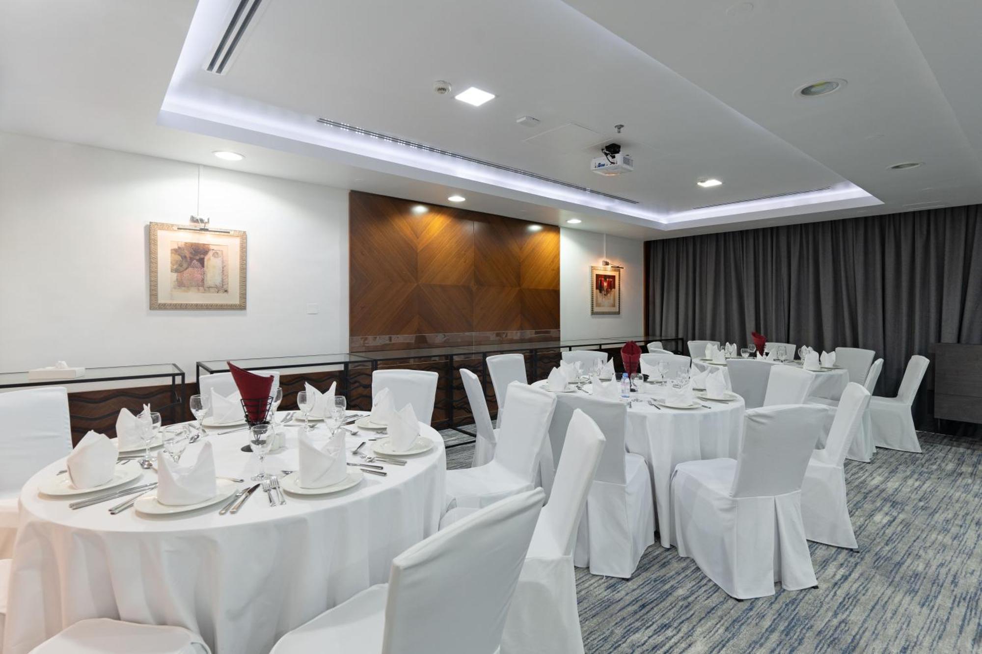 אבו דאבי Oryx Hotel מראה חיצוני תמונה